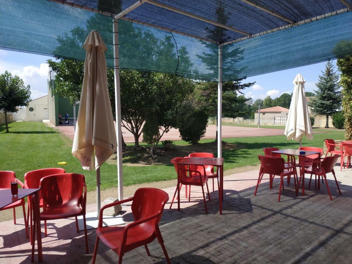 Hostal Restaurante La Concordia Hotel Fuentes Claras Buitenkant foto